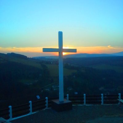 Stunning sunset behind the Mines Cross.